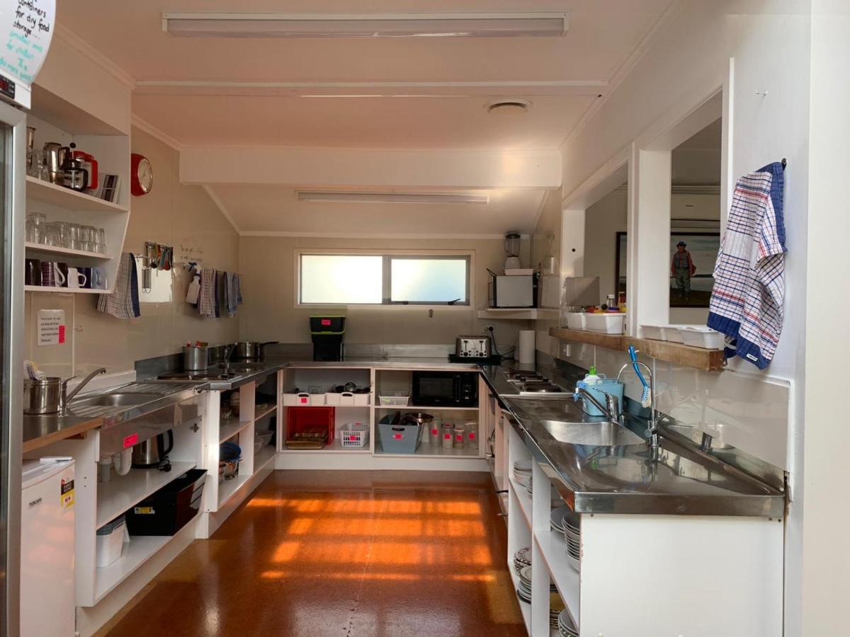 Pickled Parrot - Boutique Hostel Пайхия Екстериор снимка