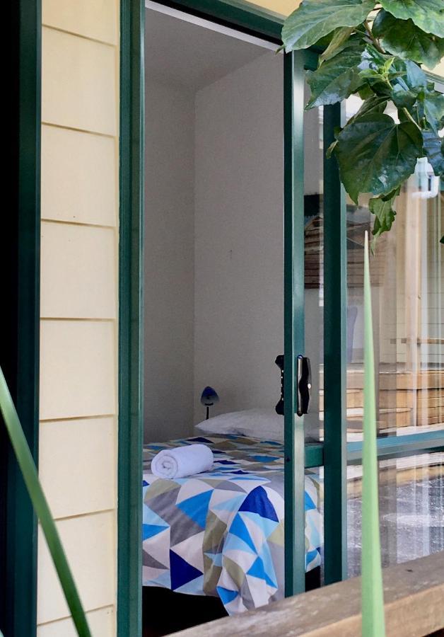 Pickled Parrot - Boutique Hostel Пайхия Екстериор снимка